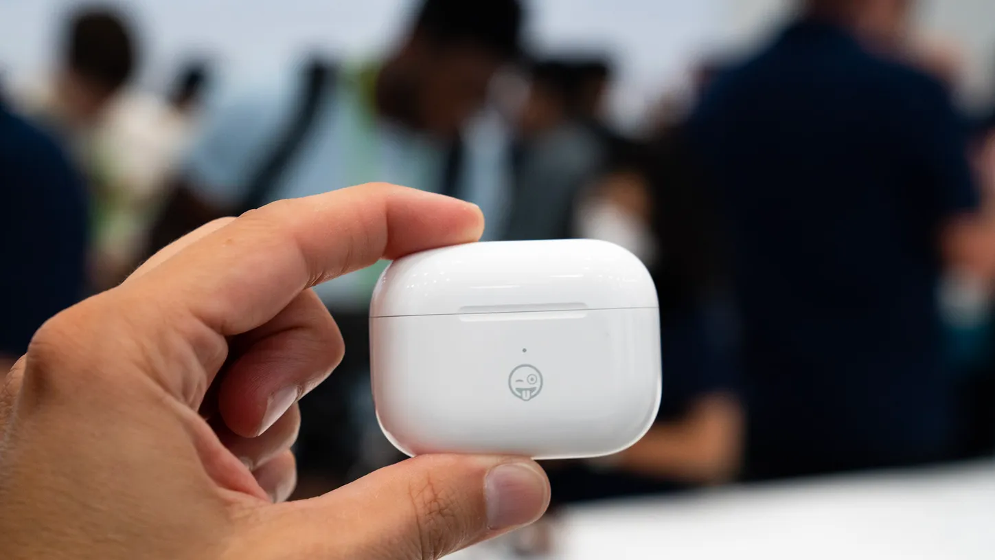 How long does it take to charge AirPods? Overview of AirPods Models