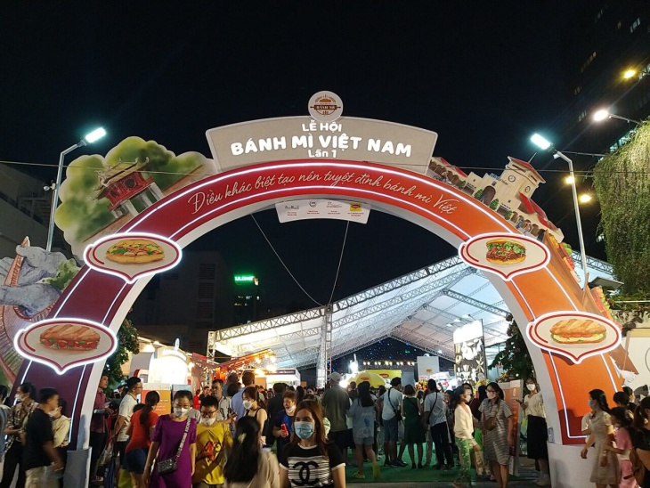 Exploring The History And Activities Of Banh Mi Festivals