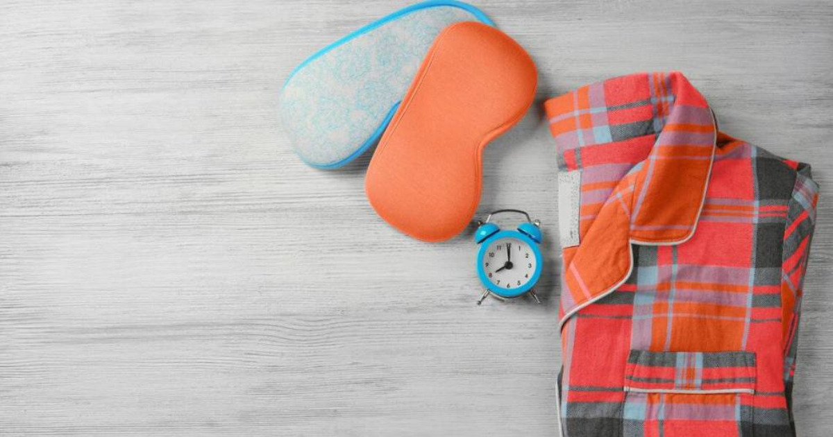 Is it advisable to wear unwashed new clothes?