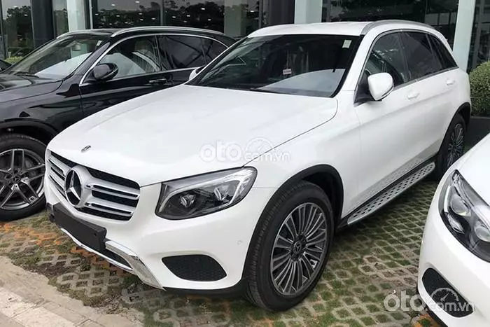 gia-xe-mercedes-benz-glc250-oto-com-vn-5-ba13-1673_wm.webp