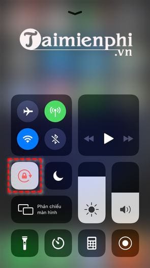 Quick Guide: Rotating iPhone Screen for Watching Movies and Videos