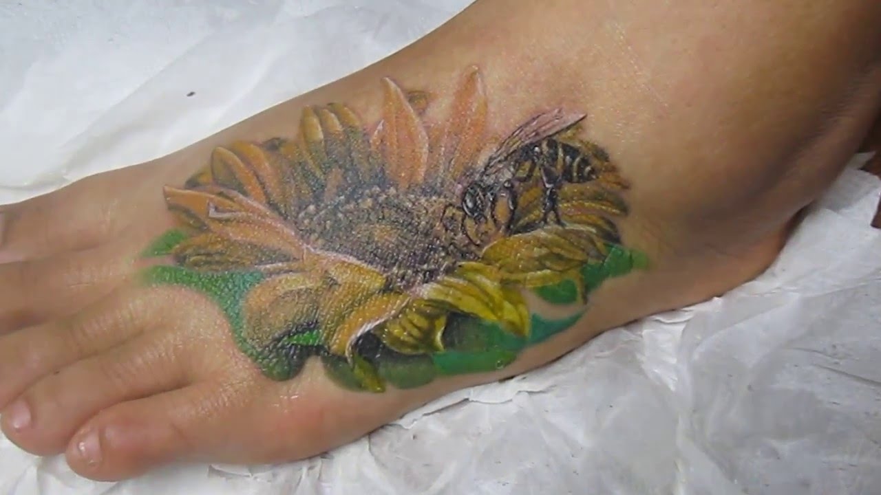 Sunflower Tattoos for Women - Ideas and Designs for Girls | Tatuajes  girasoles, Brazos tatuados, Tatuaje salvaje