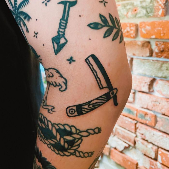 Navalha | Tattoos, Blade tattoo, Barber tattoo
