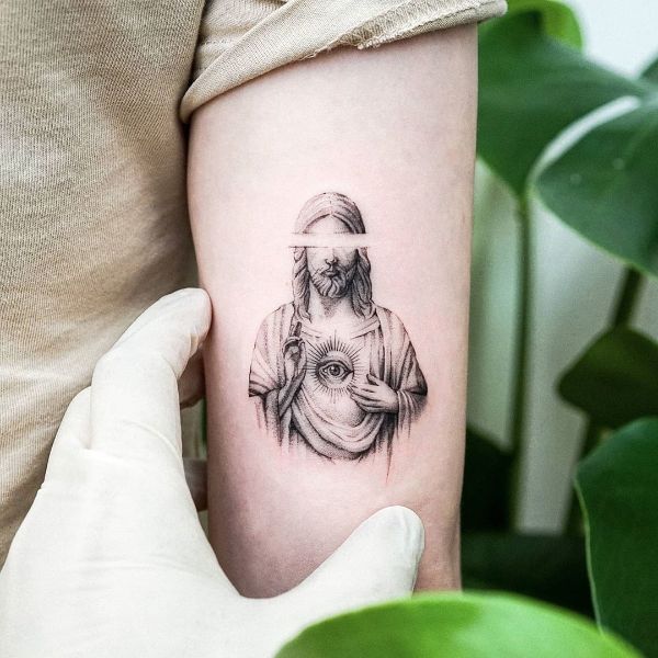 62 Jesus Tattoo Design Ideas | 耶稣, 纹身, 紋身