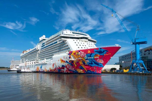 Experience Luxury and Sophistication aboard the Genting Dream Cruise