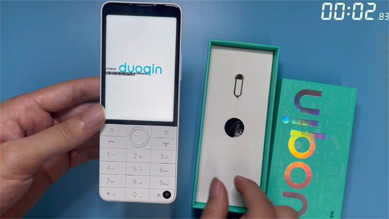 Trên tay Xiaomi Qin F22 Pro: Đánh giá siêu phẩm cục gạch có màn hình ...