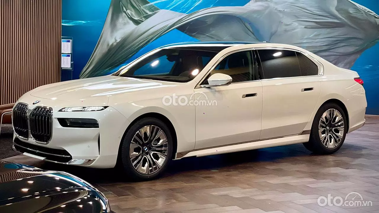 BMW 740i 2024: Giá Xe và Ưu Đãi Mới Nhất