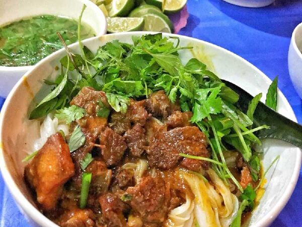 Top 11 Quán Phở Trộn Đáng Thử ở Hà Nội