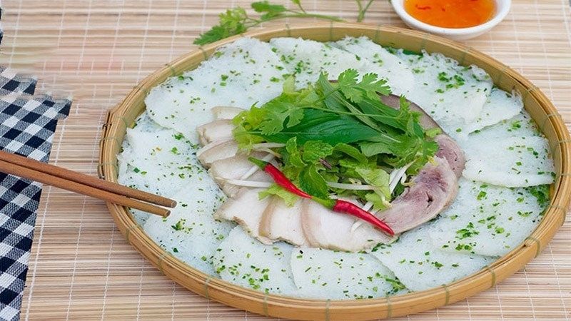 Bánh hỏi là gì? Bao nhiêu calo? Ăn cùng món gì ngon?