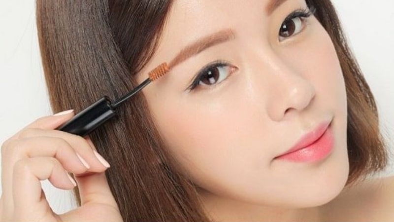 Bạn đã hiểu biết gì về phong cách trang điểm giống búp bê barbie chưa