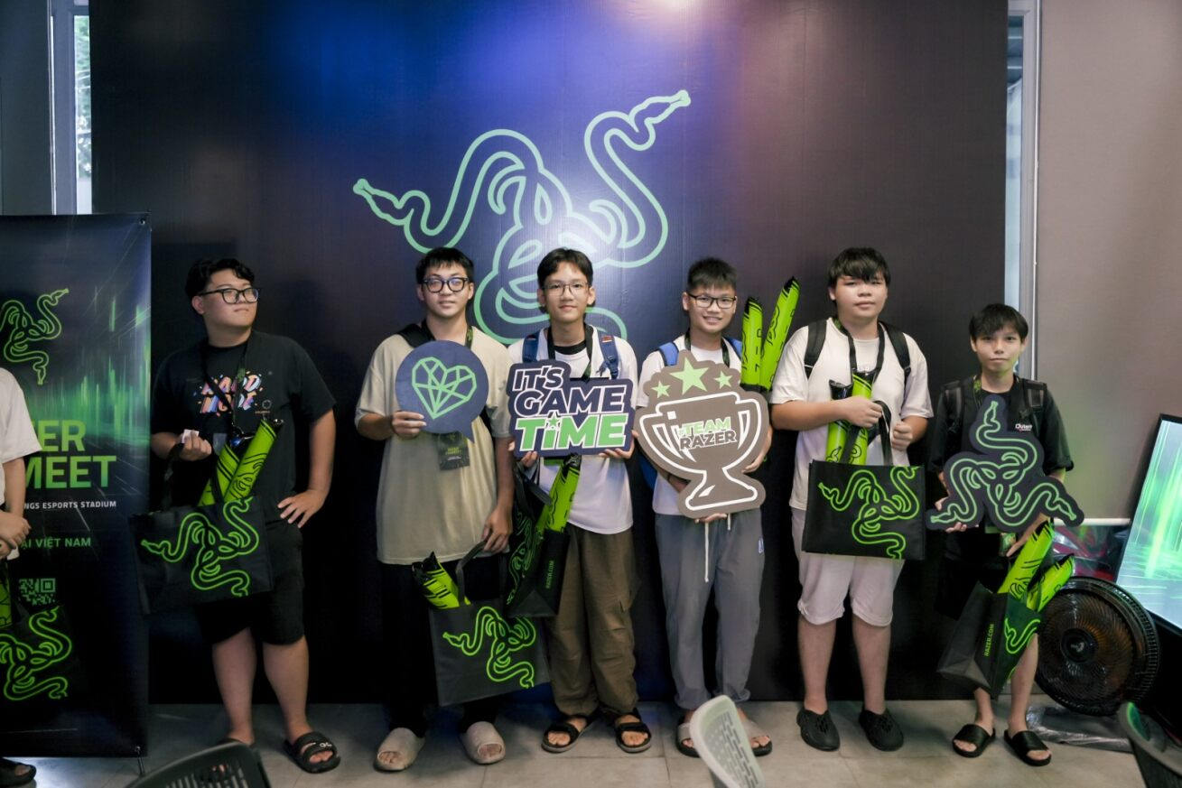 Đội Esports Razer tăng cường hợp tác với Team Flash Việt Nam Anh-mo-ta