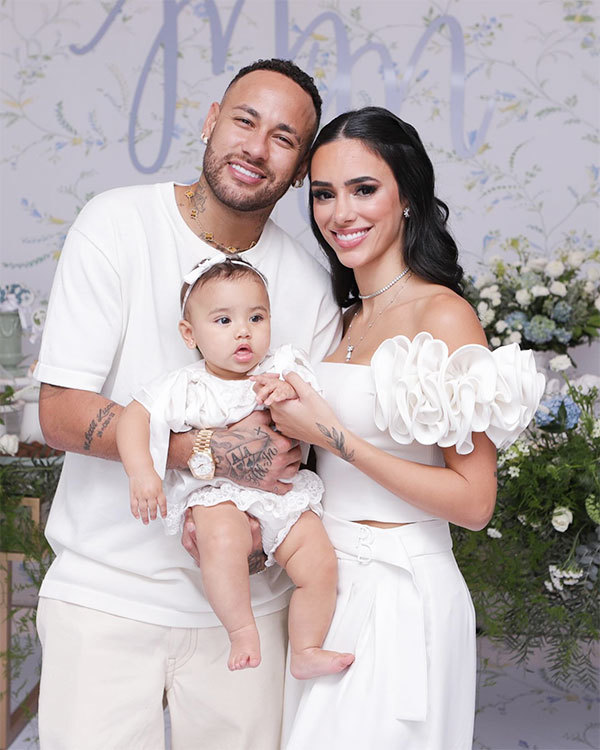 Neymar hân hoan đón nhận đứa con thứ ba của mình