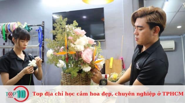 Học Viện Nghệ Thuật Cắm Hoa Ngọc Lan