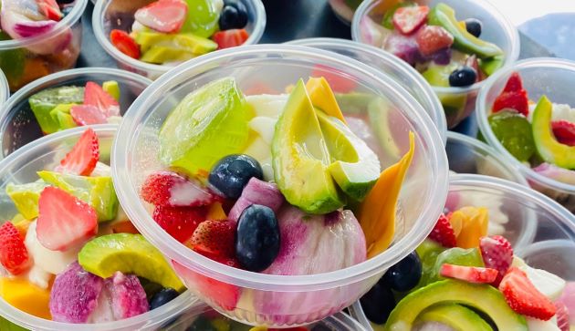 Trái cây tô hấp dẫn