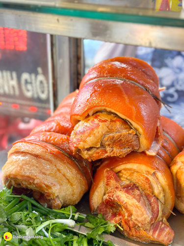 Bánh mì BA RỌI MUỐI TƯ XƯỜNG, thương hiệu nổi tiếng hơn 50 năm tại quận ...
