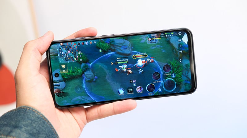 Smartphone mới với hiệu năng mạnh mẽ, pin bền bỉ và khả năng chụp ảnh ...