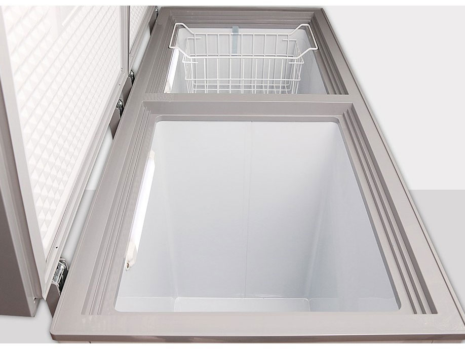 Có đèn Led ở cả 2 ngăn