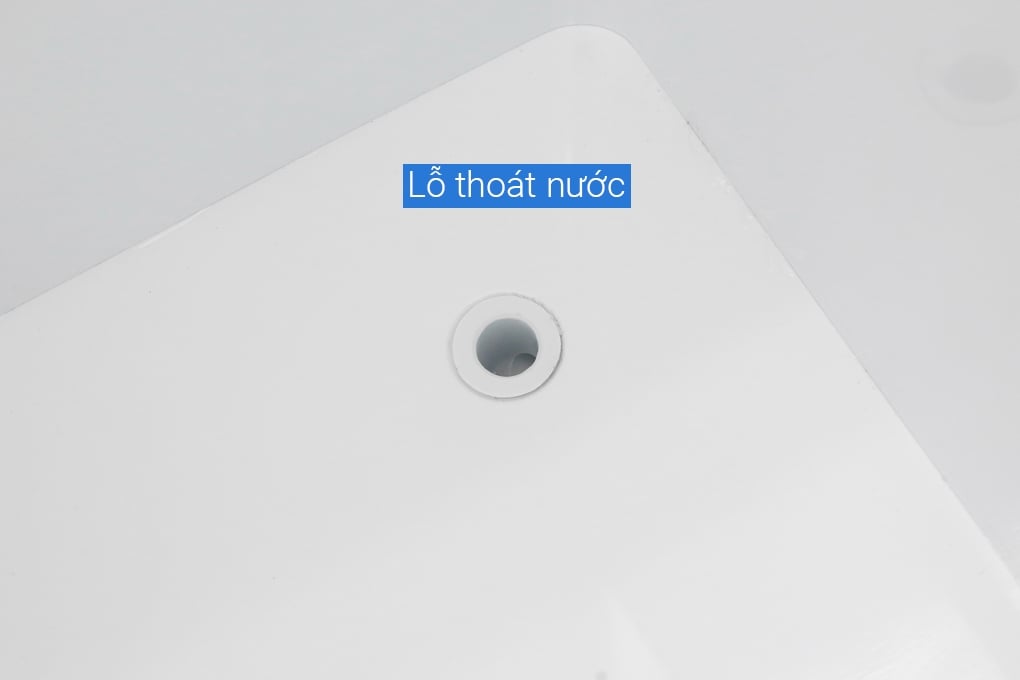 Lỗ thoát nước trong lòng tủ