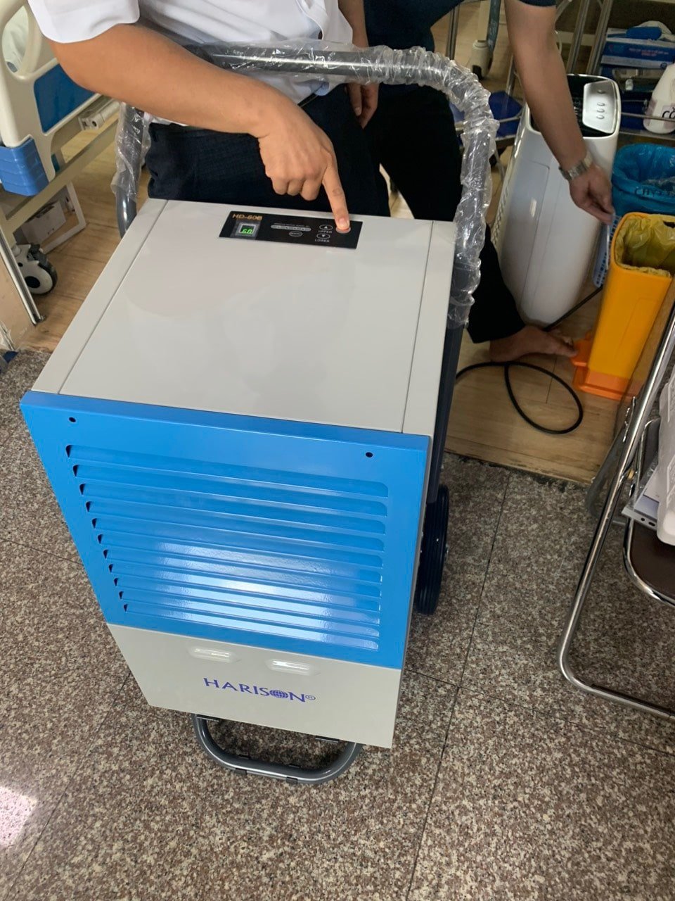 Harison HD-60B có công suất hút ẩm cao, điều chỉnh độ ẩm linh hoạt