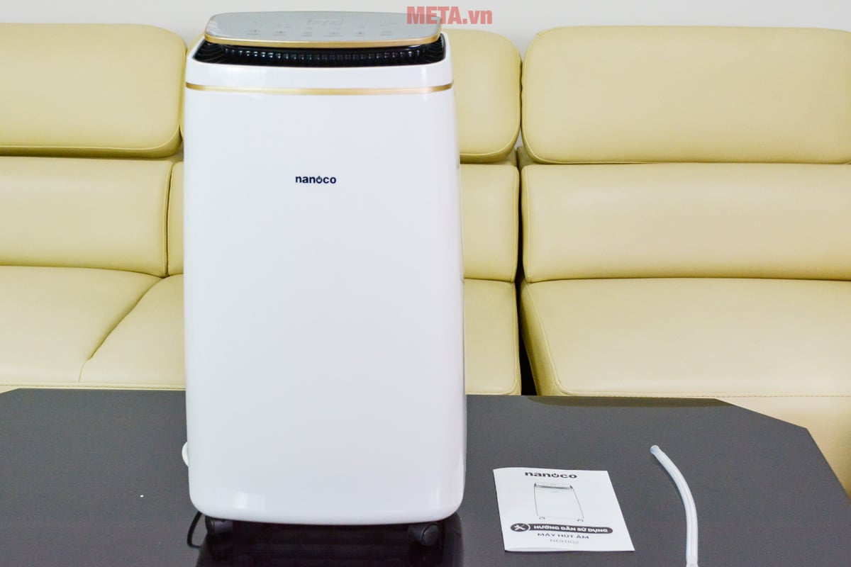 Máy hút ẩm Nanoco NDH102 có chức năng khóa trẻ em tiện lợi