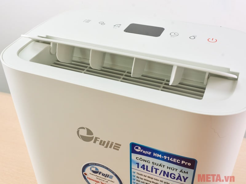 Cánh quạt đảo gió tự động