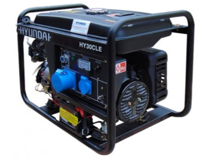 Máy phát điện chạy xăng Hyundai HY30CLE có bình xăng lớn