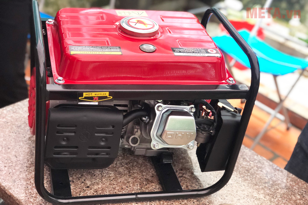 Máy phát điện chạy xăng Bgas BGA1500 màu đỏ