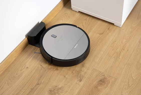 Robot tự trở về dock sạc khi hết pin