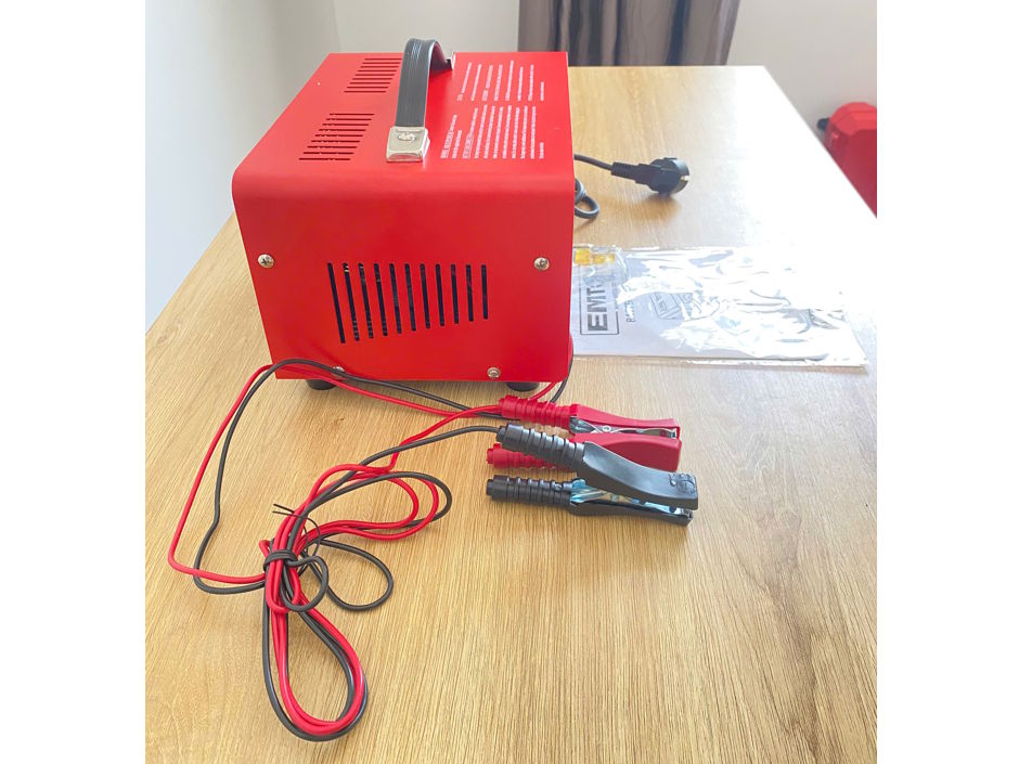 Máy sạc bình ắc quy Emtop tự ngắt khi quá tải