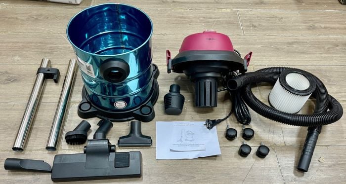 Trọn bộ sản phẩm Máy hút bụi khô và ướt Fujihome VC15