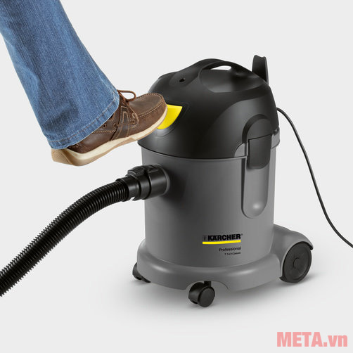 Karcher T 14/1 Classic nhỏ gọn với bánh xe di chuyển dễ dàng