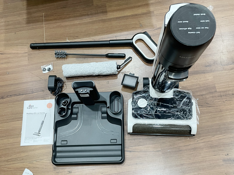 Trọn bộ máy hút bụi lau nhà Maxcare Maxbot V5