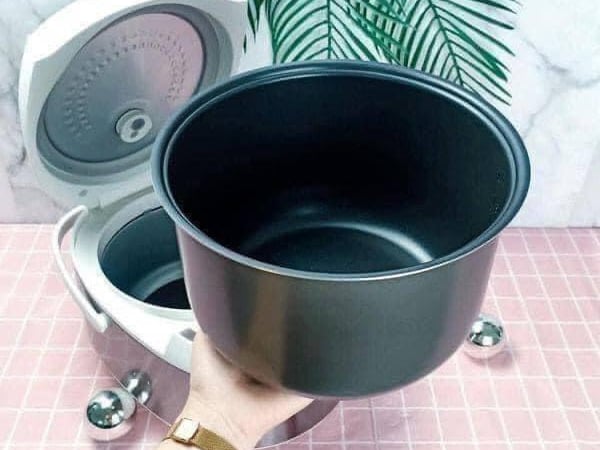 EJR351BRW chống dính tốt