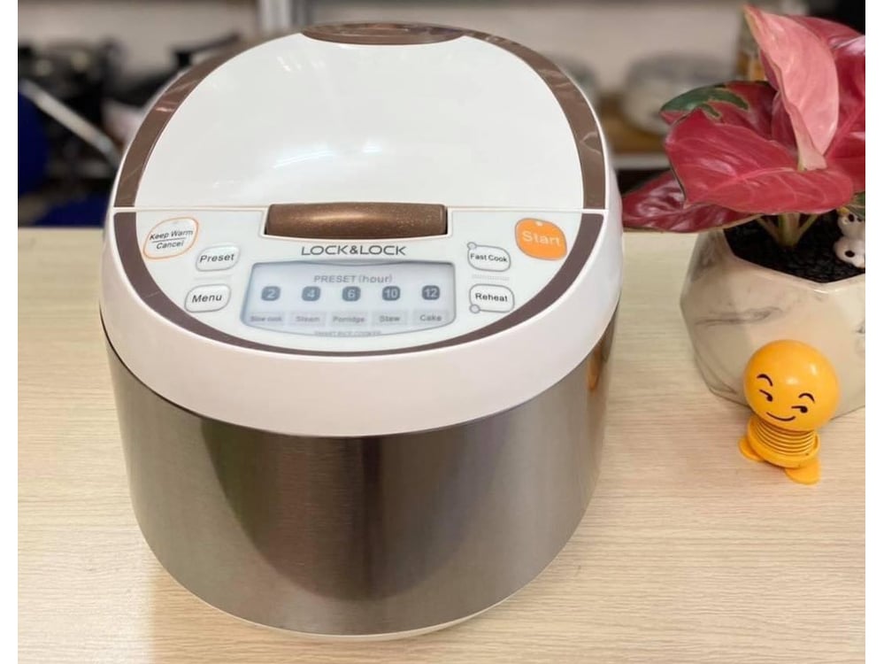 Nồi cơm điện Lock&Lock EJR351BRW