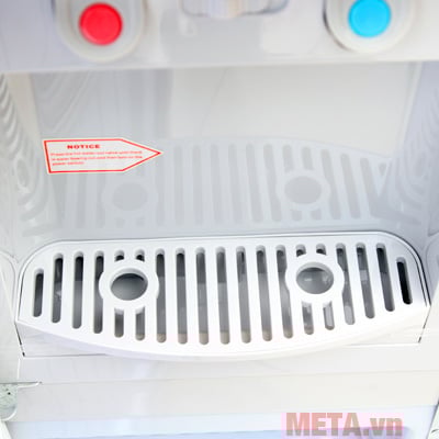 Cây nước nóng lạnh FujiE WDX5PC có khay chứa nước thải rộng