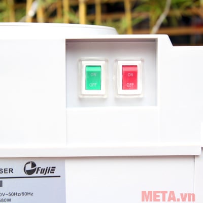Cây nước nóng lạnh FujiE WDX5PC có công tắc phía sau