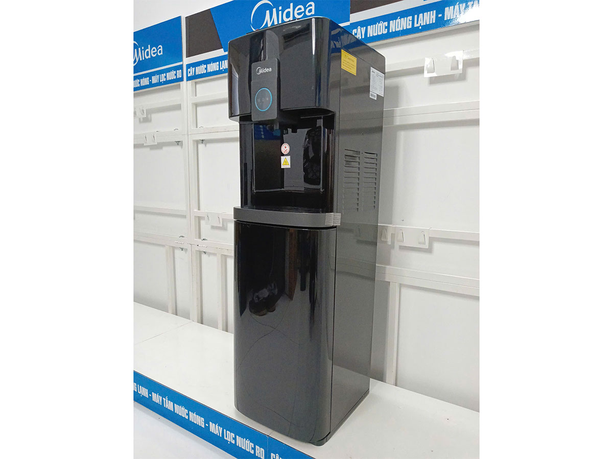Cây nước nóng lạnh có tính năng khử trùng