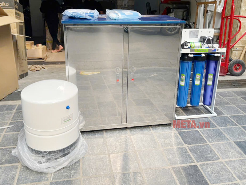 Máy lọc nước RO công suất lớn 65 lít/giờ KG400VN