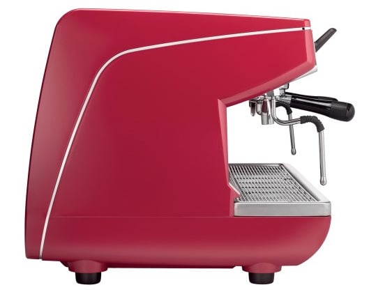 Máy có khay hứng nước nhỏ giọt