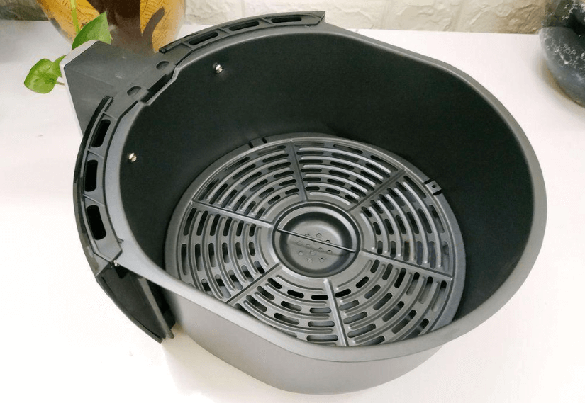 Nồi chiên không dầu 4,5 lít Goldsun CQ1502 có khay chiên có thể tháo rời