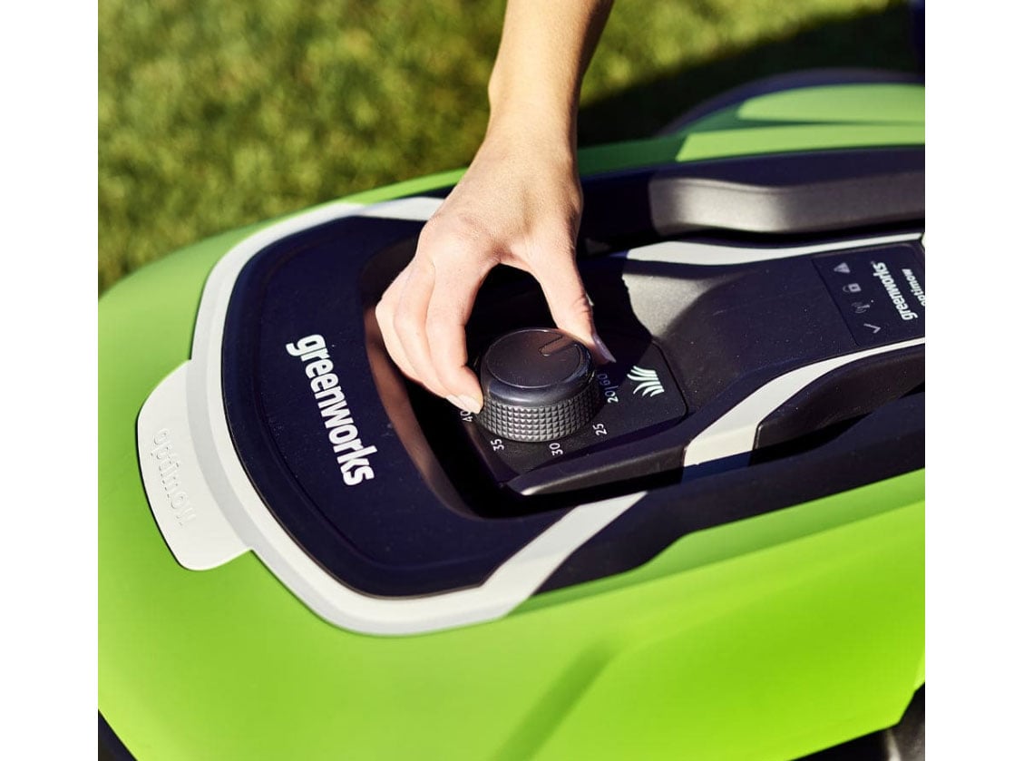 Máy cắt cỏ Greenworks chỉnh được độ cao cắt