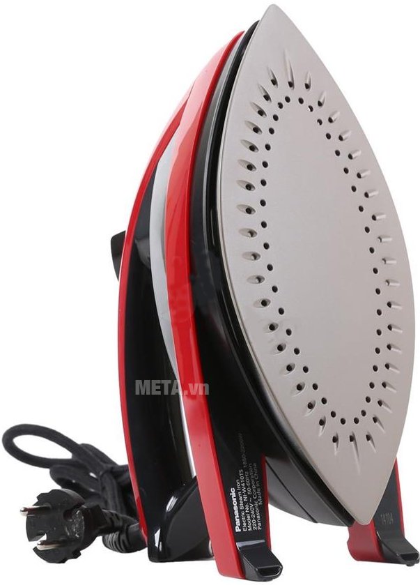 Bàn là hơi nước Panasonic PABU-NI-W410TSRRA có đế chống dính