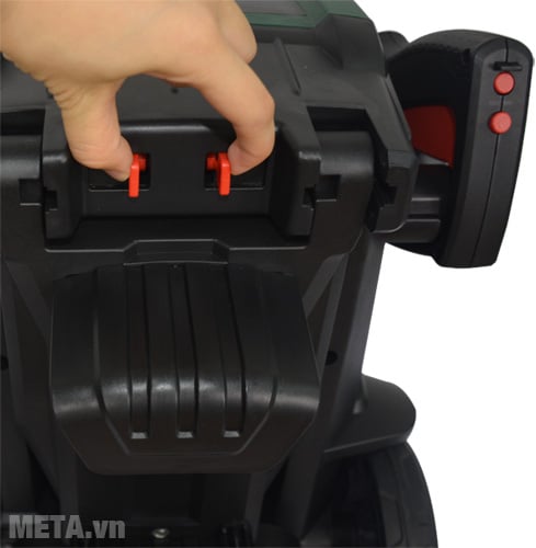 Khóa gài tay cầm của máy phun xịt rửa áp lực cao Bosch Universal AQT 125