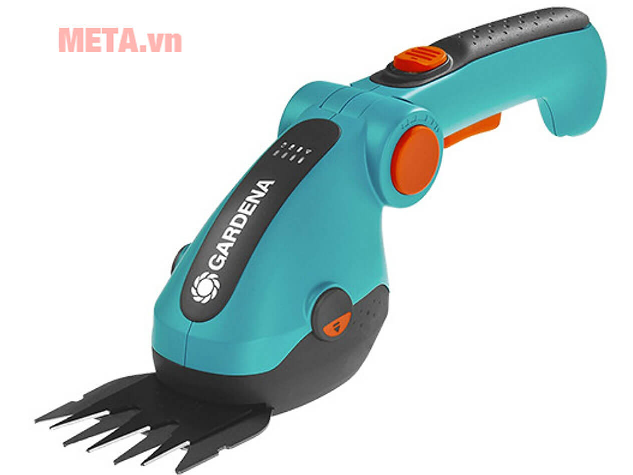 Máy cắt cỏ chạy pin thiết kế nhỏ gọn, dễ dàng thao tác