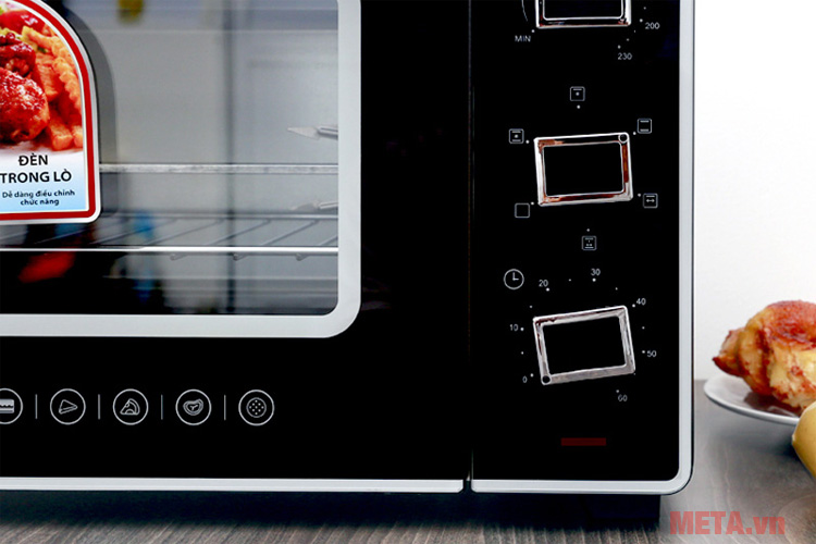 Sanaky VH3599N2D trang bị bảng điều khiển trực quan, tiện lợi