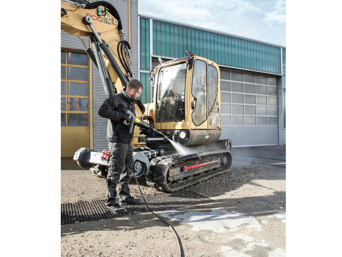 Máy làm sạch áp lực Karcher có chế độ giảm áp tự động