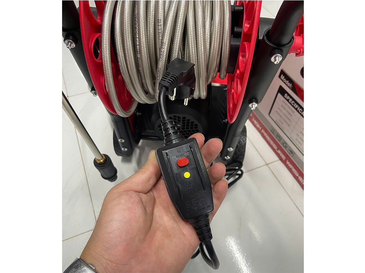 Btec BT37 có khả năng chống giật