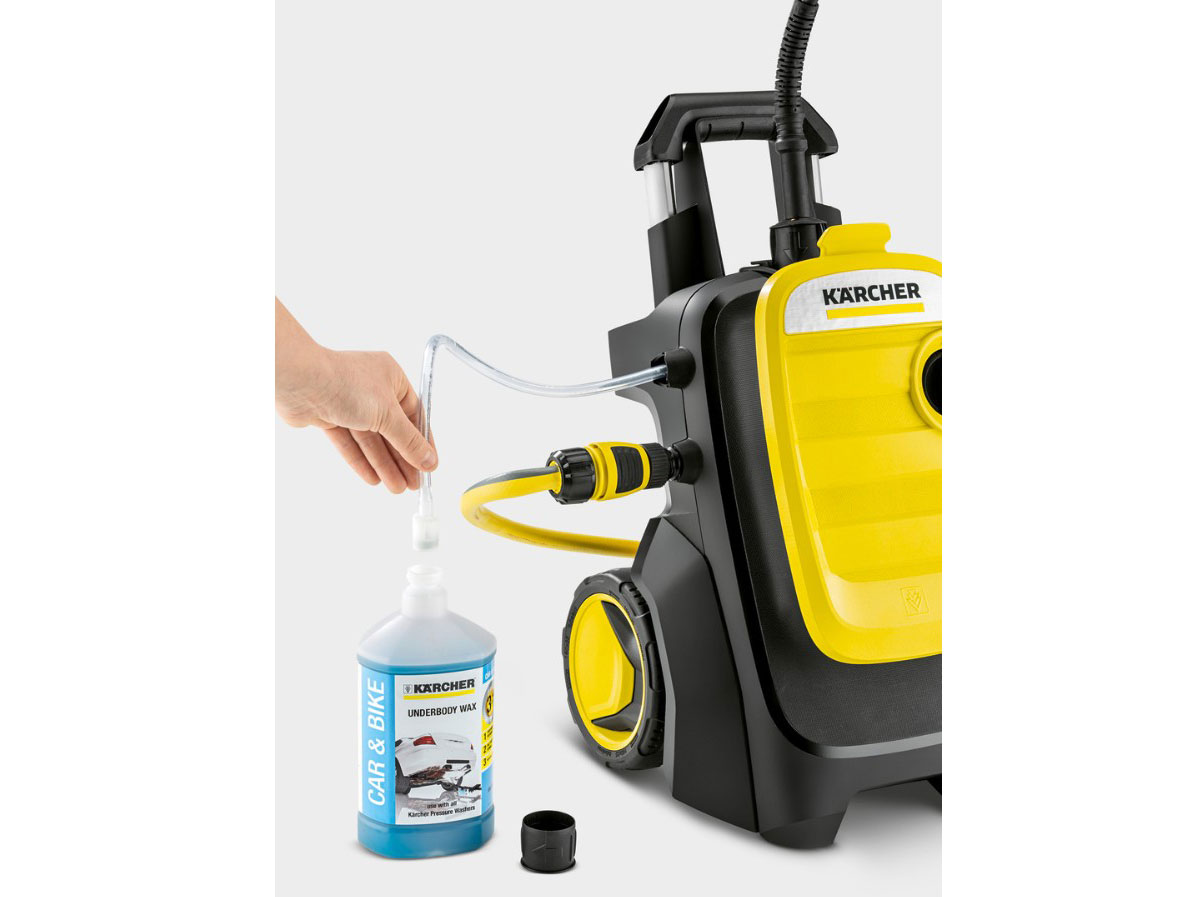Máy phun rửa áp lực Karcher có ống hút chất tẩy rửa