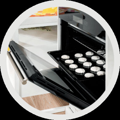 Lò nướng âm tủ hỗ trợ nướng bánh rất tốt