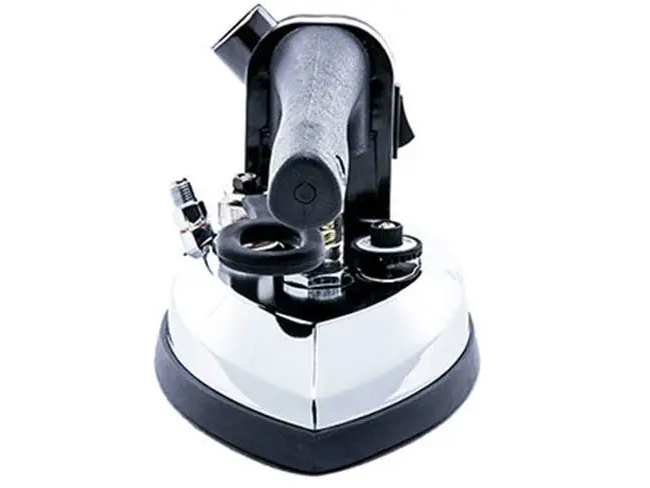 Mũi bàn ủi nhọn